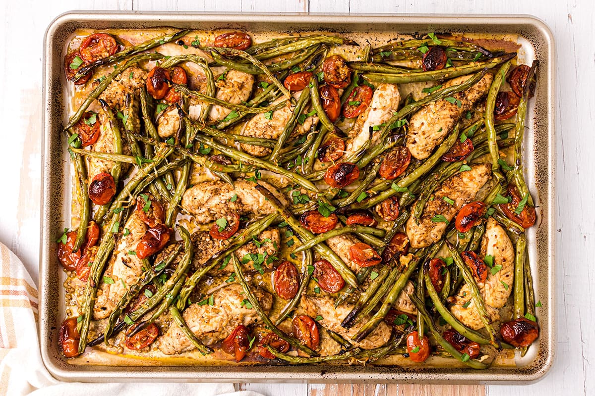 Easy Tuscan Chicken Sheet Pan Dinner - TidyMom®