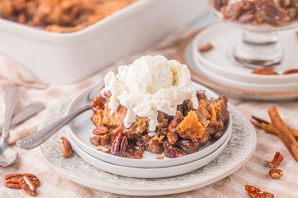 Easy Pecan Pie Cobbler Recipe (Hot Water Cobbler) TidyMom®