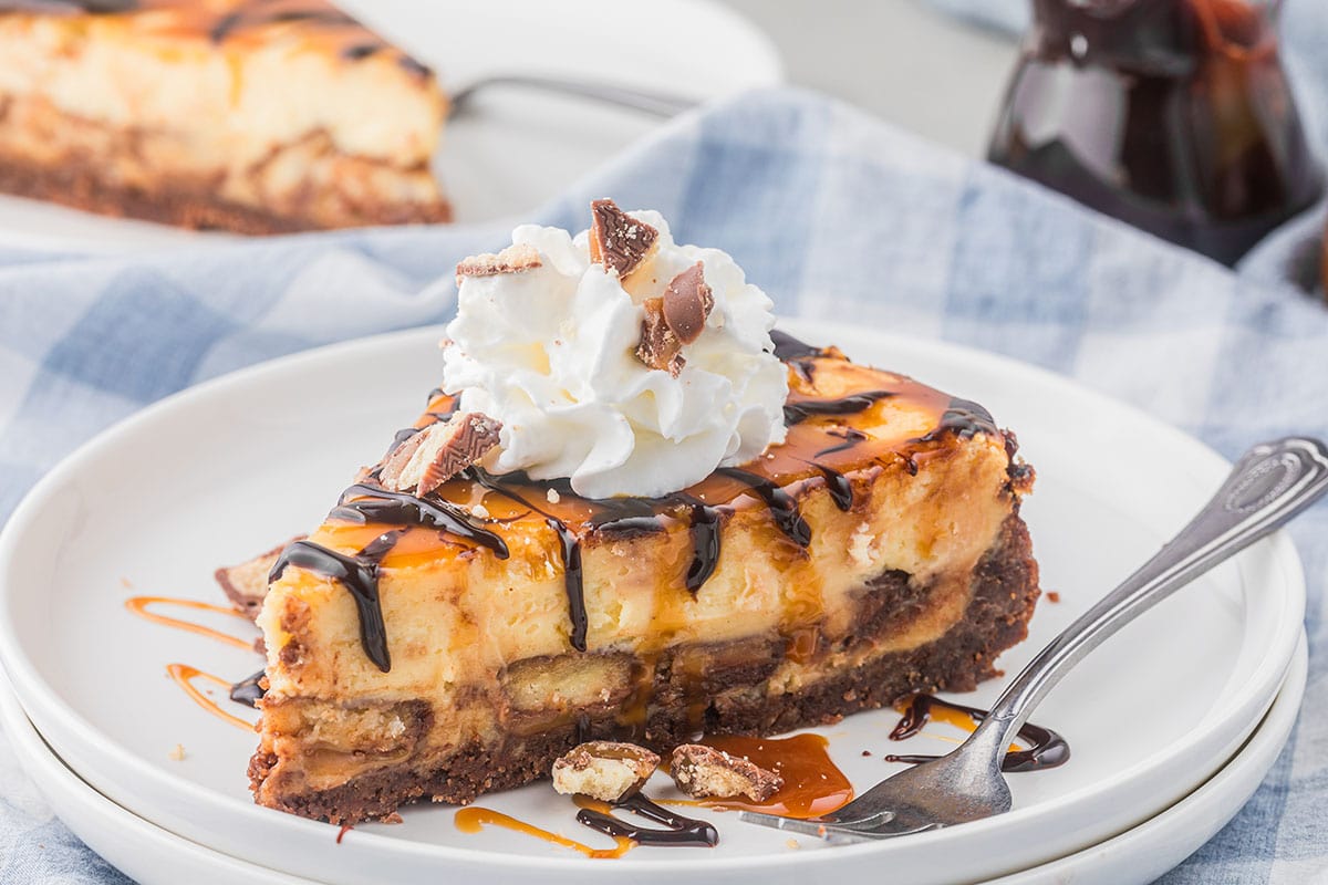 Twix Candy Bar Cheesecake