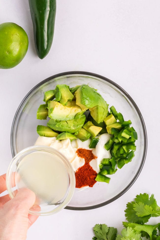 avocado sauce step 1