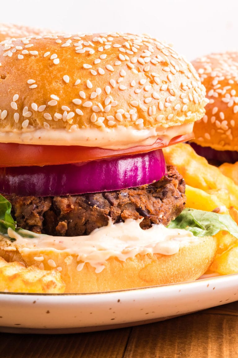 Easy Black Bean Burgers With Chipotle Mayo Sauce - TidyMom®