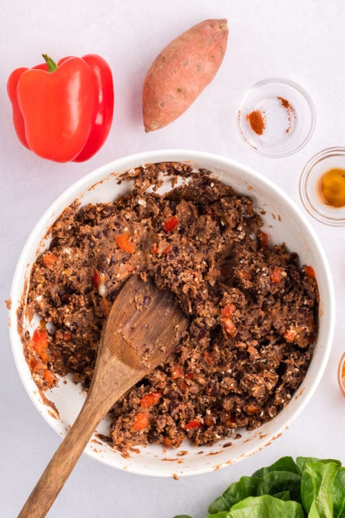 Easy Black Bean Burgers With Chipotle Mayo Sauce - TidyMom®