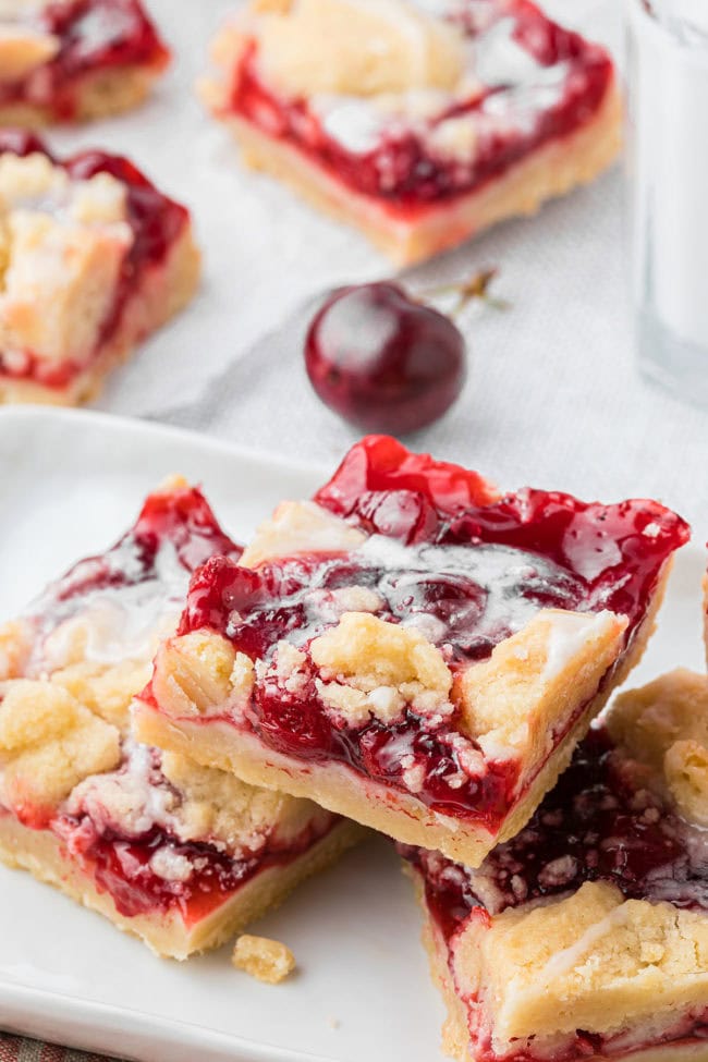 cherry pie bars with shortbread topping