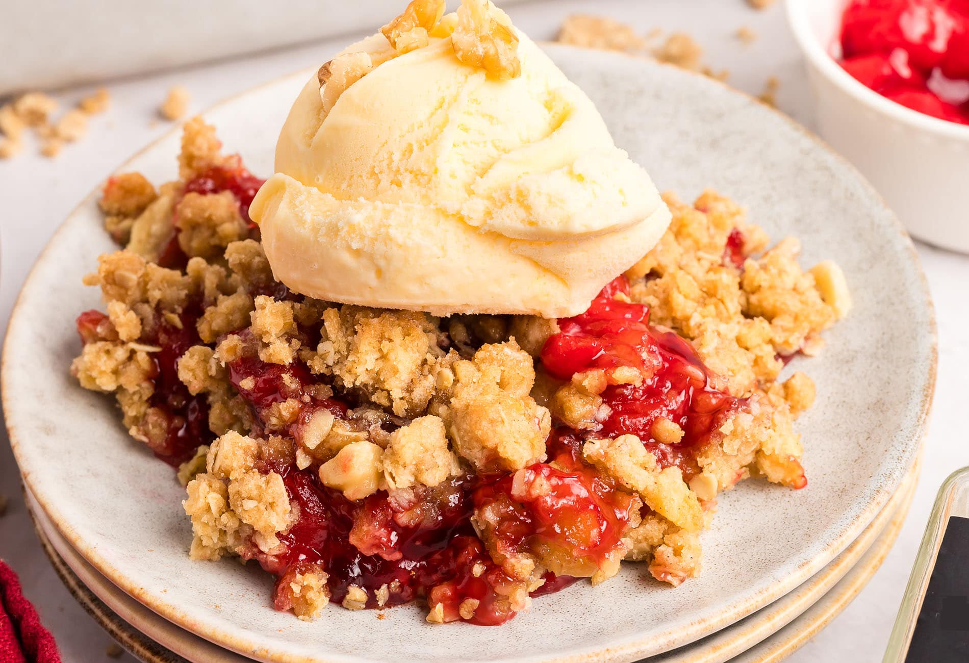 Easy Cherry Crumble - TidyMom®