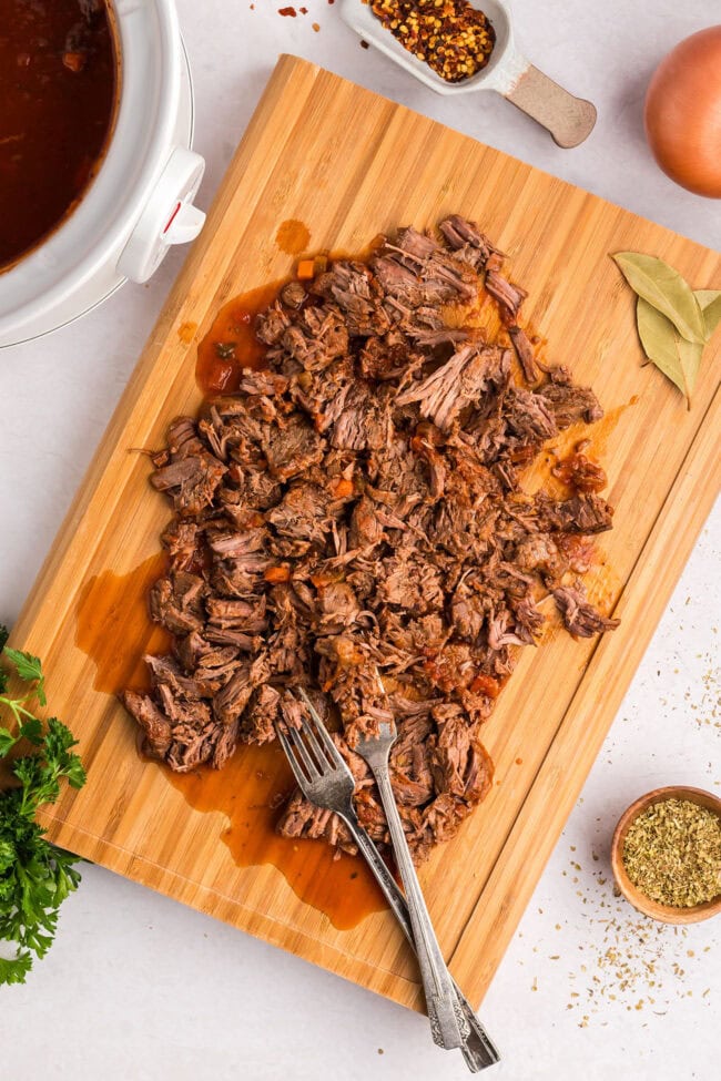 shredded cooked beef