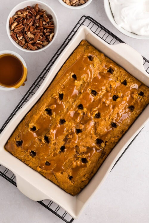 Irresistible Pumpkin Poke Cake TidyMom®