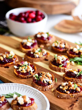 sweet potato rounds with cranberries