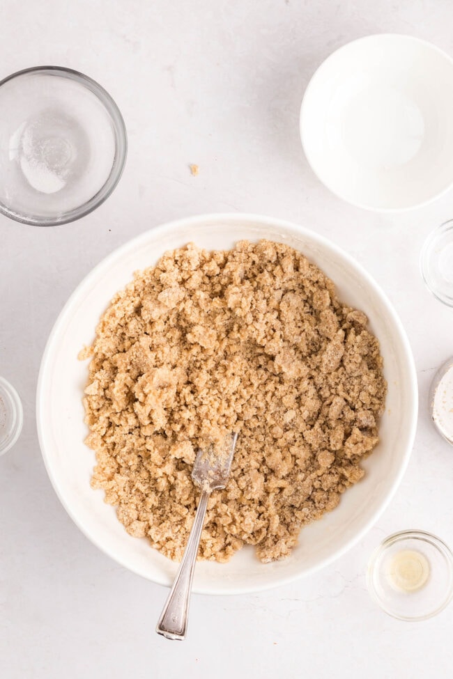 streusel topping in a glass bowl